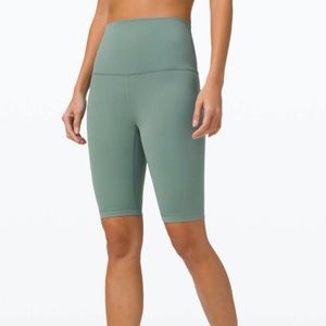 Lululemon Align Super High Rise Shorts *10 inches